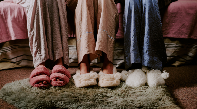 Aus den Puschen kommen